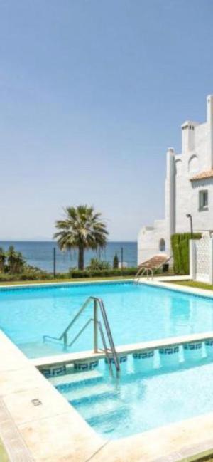 Playa Cristo Amazing Terrace Apartment Estepona