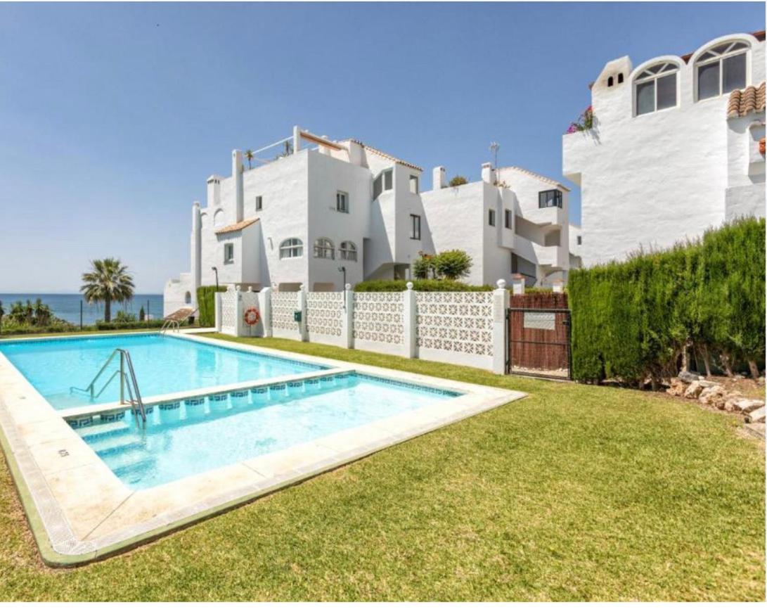 Playa Cristo Amazing Terrace Apartamento Estepona